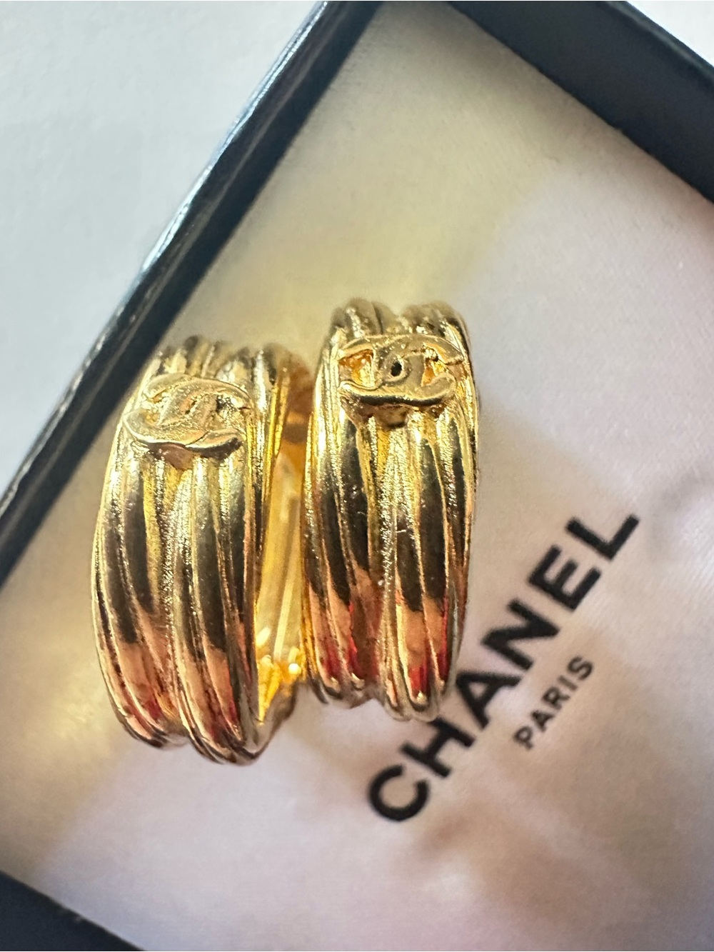 Vintage CHANEL 93P Gold Plated Ribbed CC Hoop Clip-On Earrings w/ Box